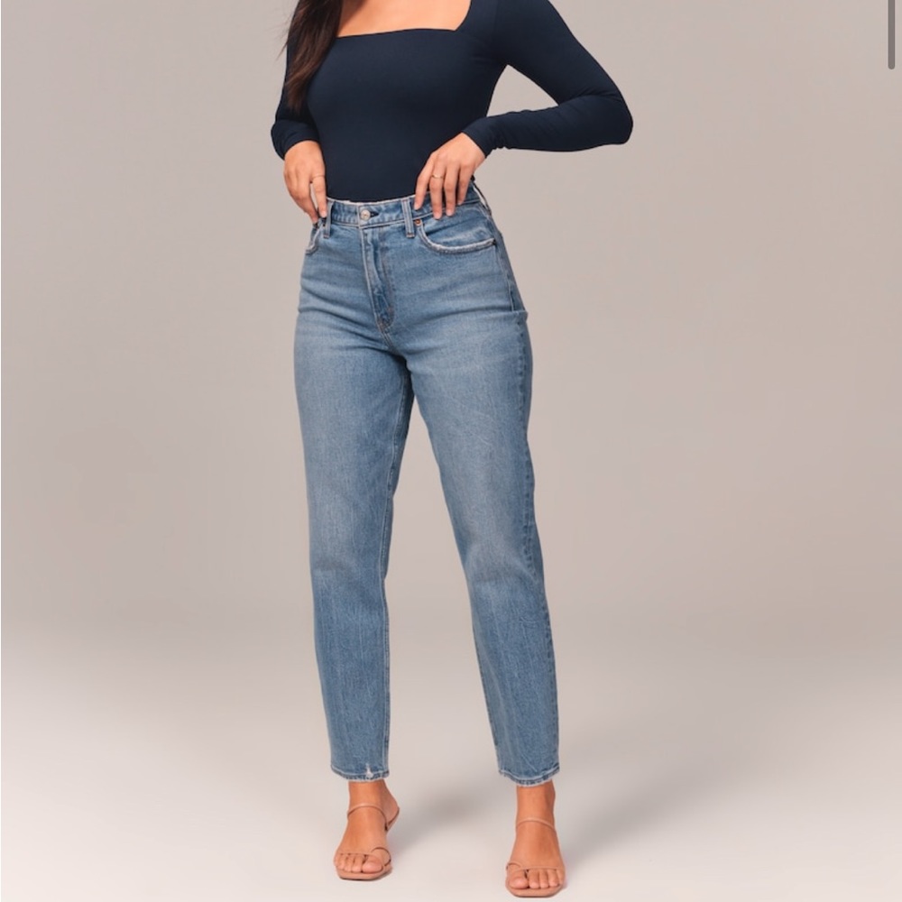 Abercrombie High Rise Mom Jeans Curve Love